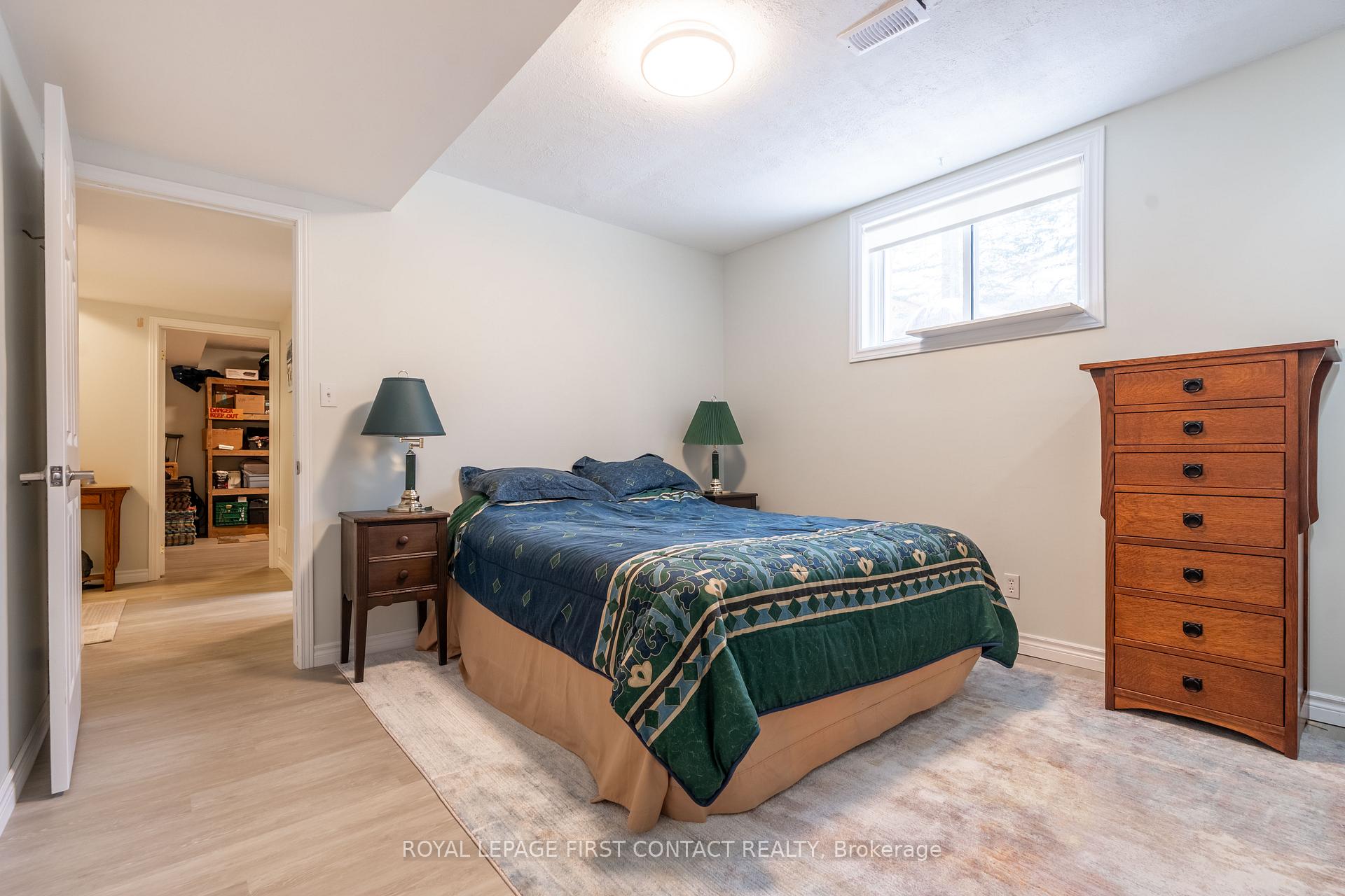 Photo 11 of 556 Leacock Drive, Barrie, Northwest — HOMEH
