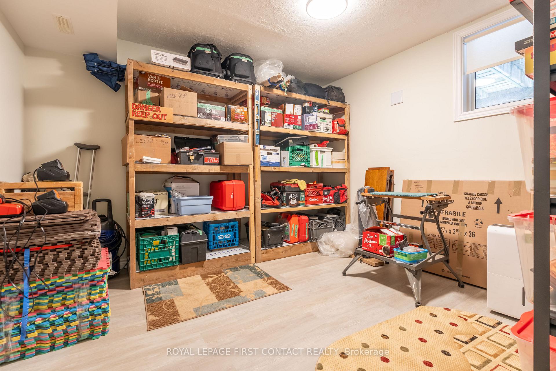 Photo 13 of 556 Leacock Drive, Barrie, Northwest — HOMEH