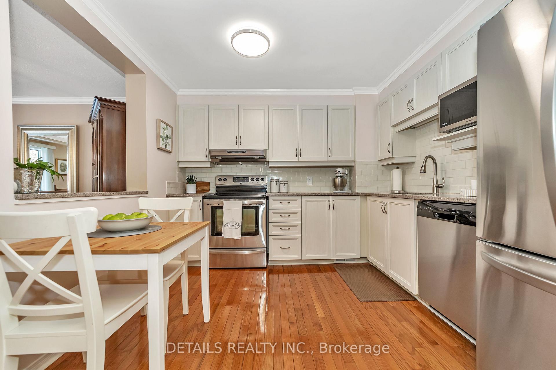 Photo 5 of 95 Flanders Street, Ottawa, Barrhaven - Cedargrove/Fraserdale — HOMEH