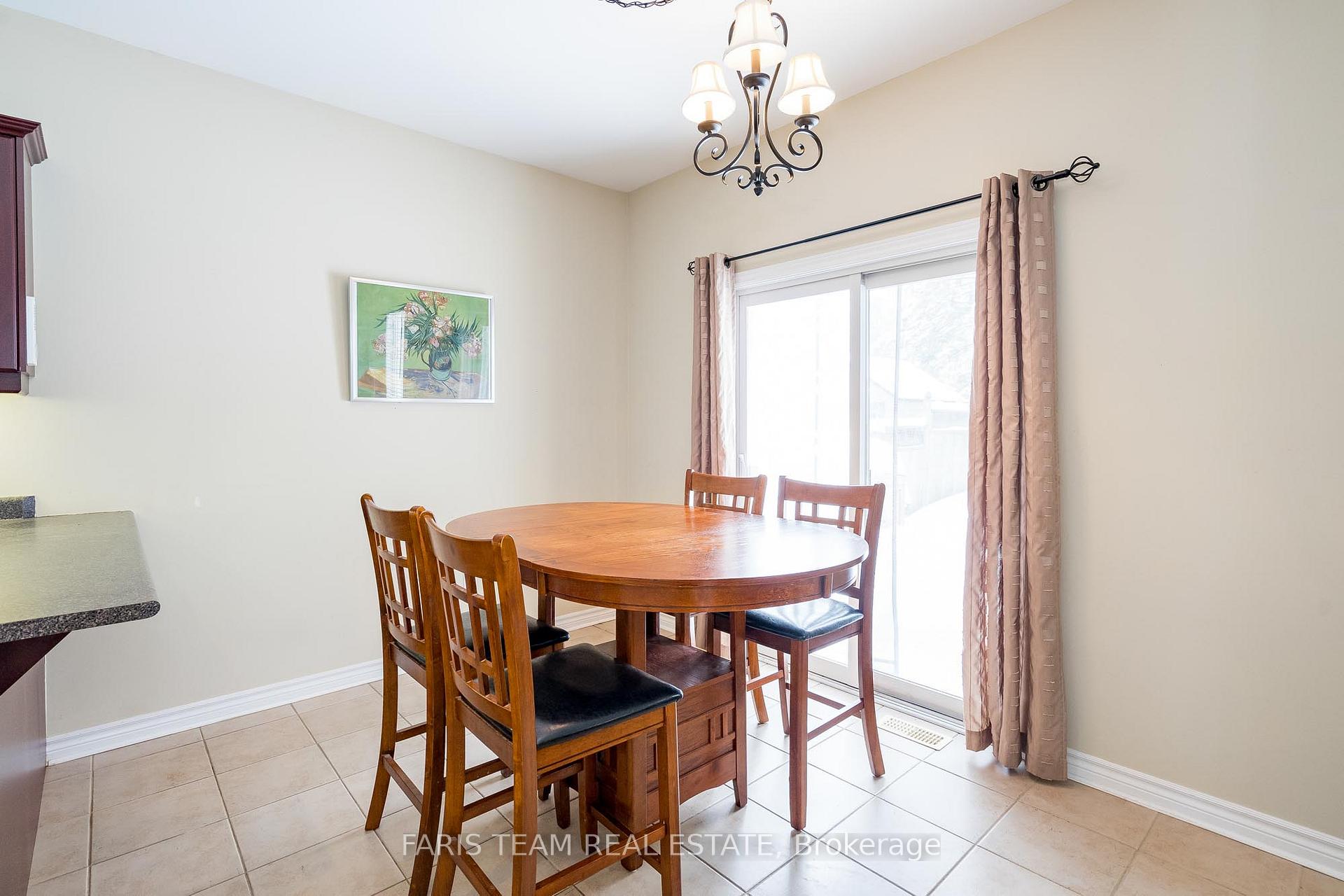 Photo 7 of 40 Ruffet Drive, Barrie, Edgehill Drive — HOMEH