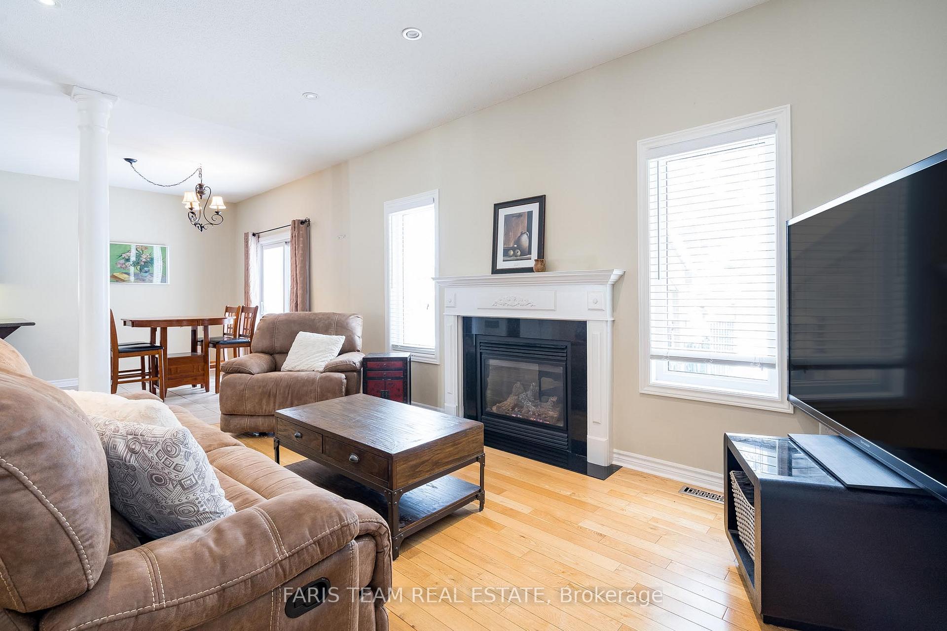 Photo 9 of 40 Ruffet Drive, Barrie, Edgehill Drive — HOMEH