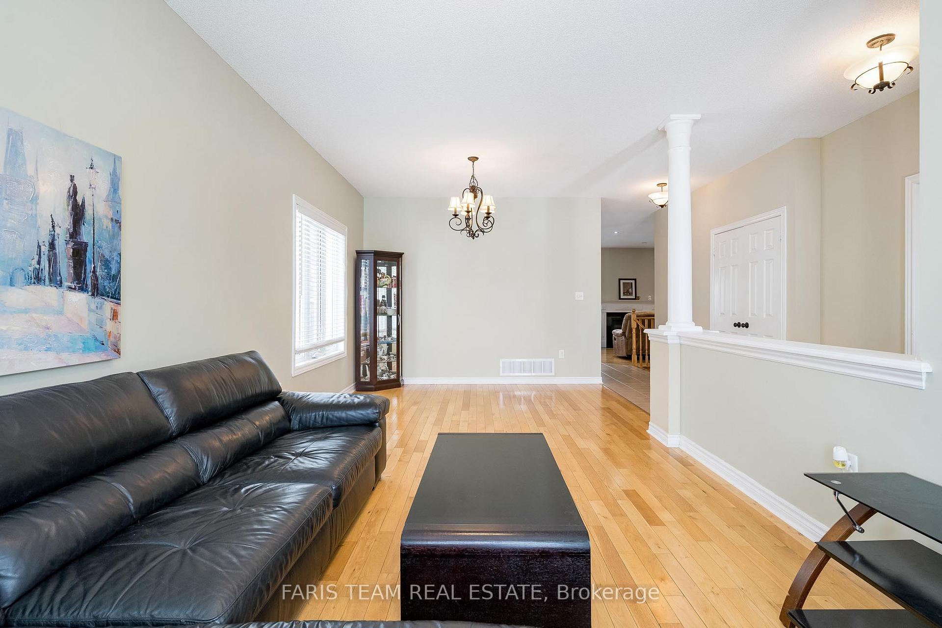 Photo 11 of 40 Ruffet Drive, Barrie, Edgehill Drive — HOMEH