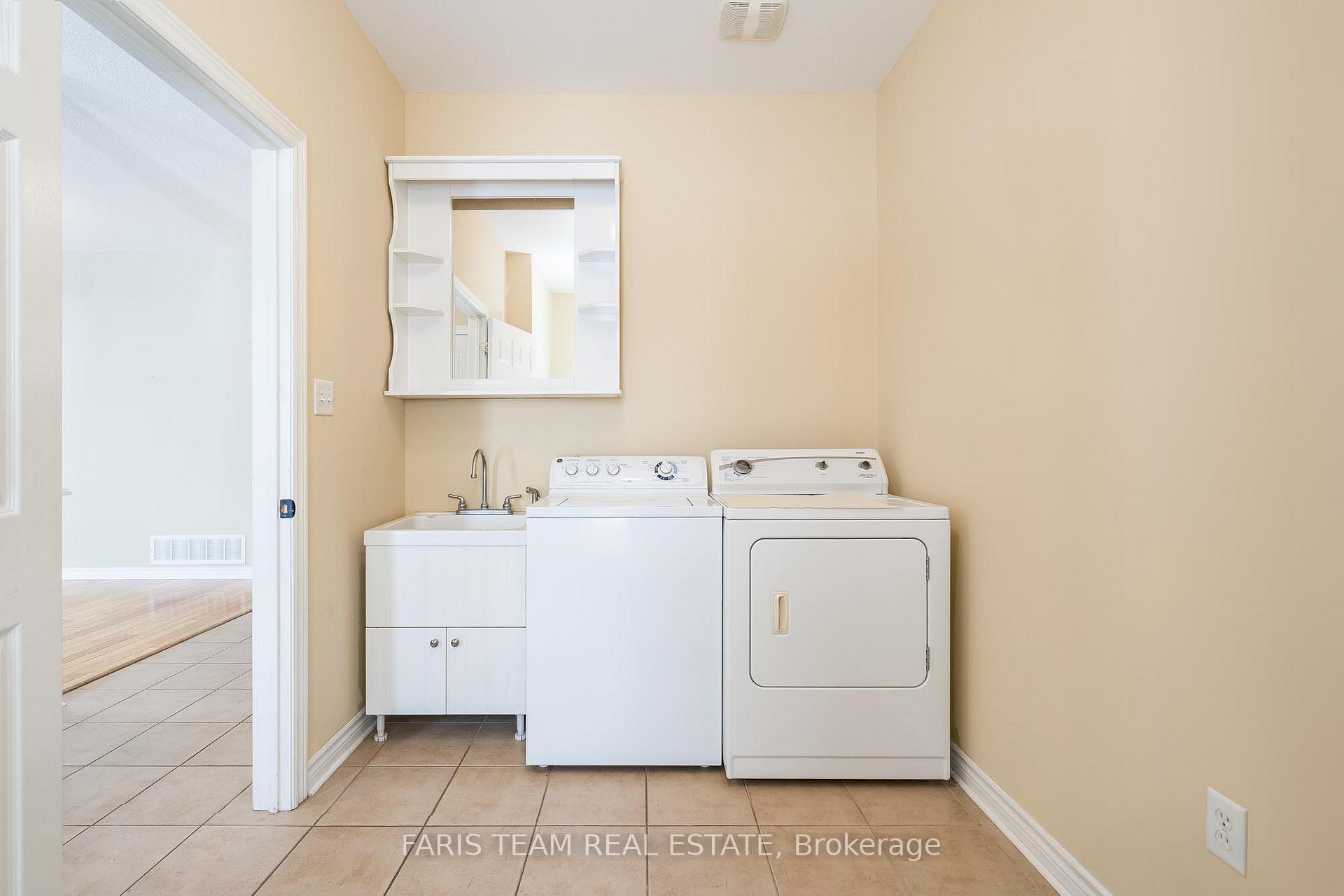 Photo 16 of 40 Ruffet Drive, Barrie, Edgehill Drive — HOMEH