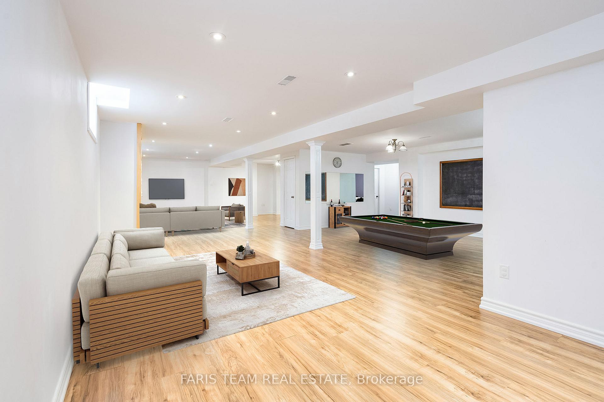 Photo 17 of 40 Ruffet Drive, Barrie, Edgehill Drive — HOMEH