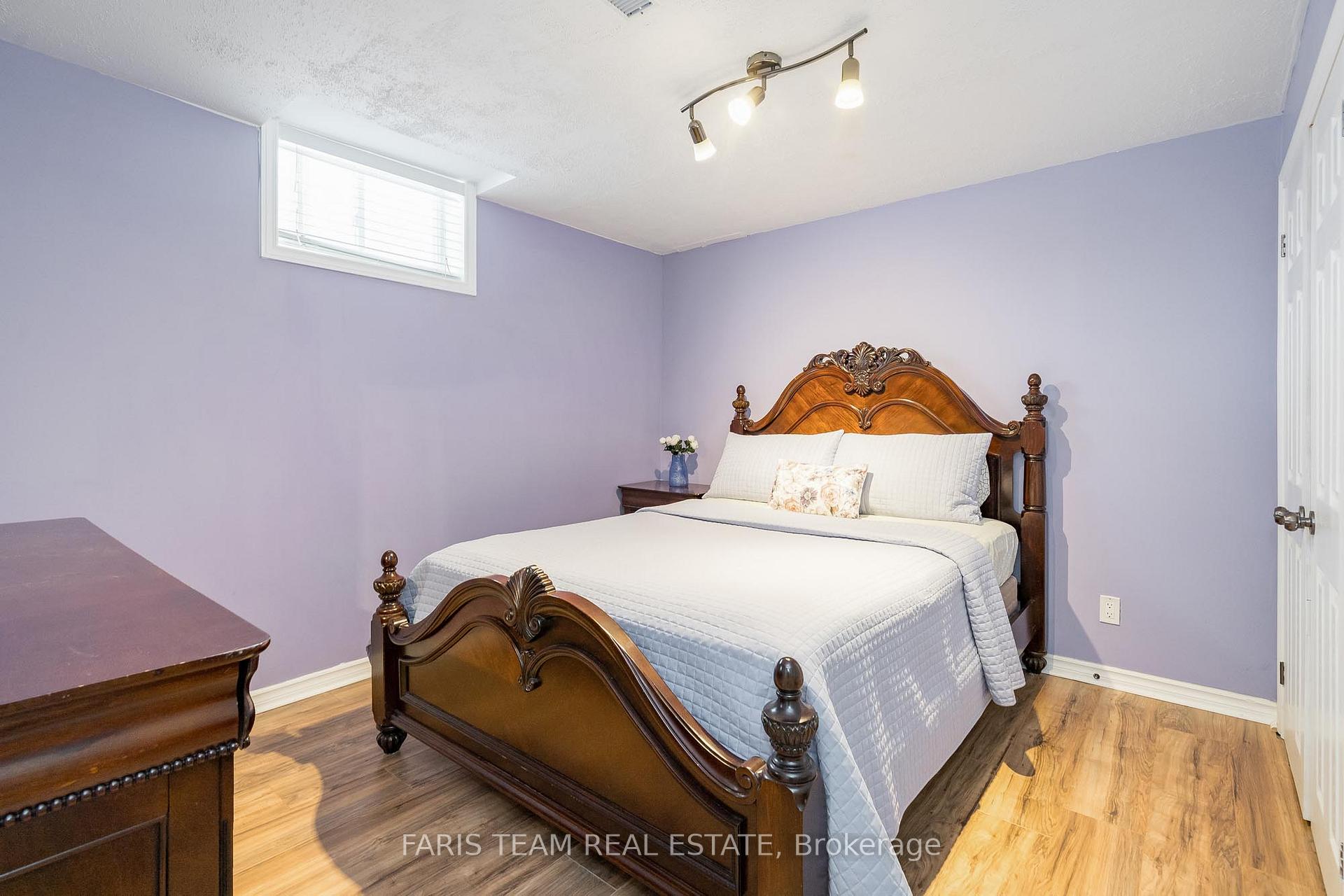 Photo 19 of 40 Ruffet Drive, Barrie, Edgehill Drive — HOMEH