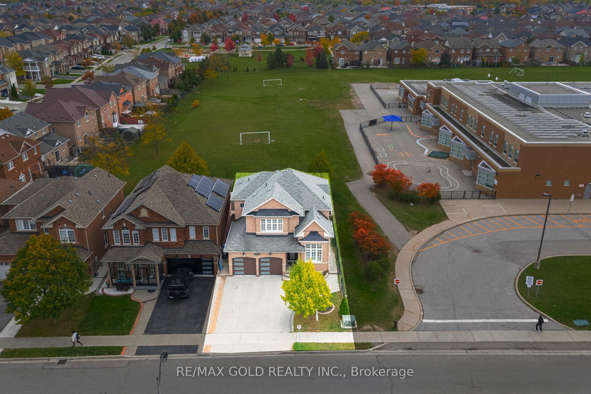 Photo 2 of 225 Father Tobin Road, Brampton, Sandringham-Wellington — HOMEH