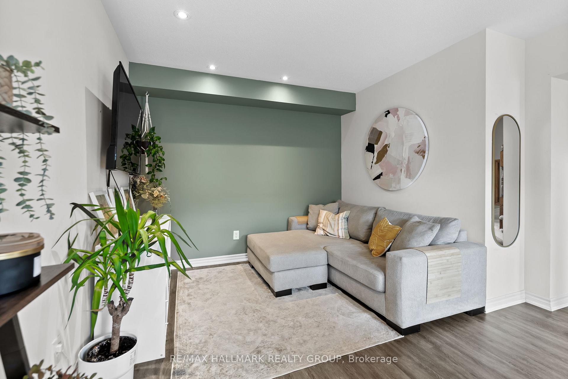 Photo 6 of 1554 Haydon Circle, Ottawa, Barrhaven - Heritage Park — HOMEH