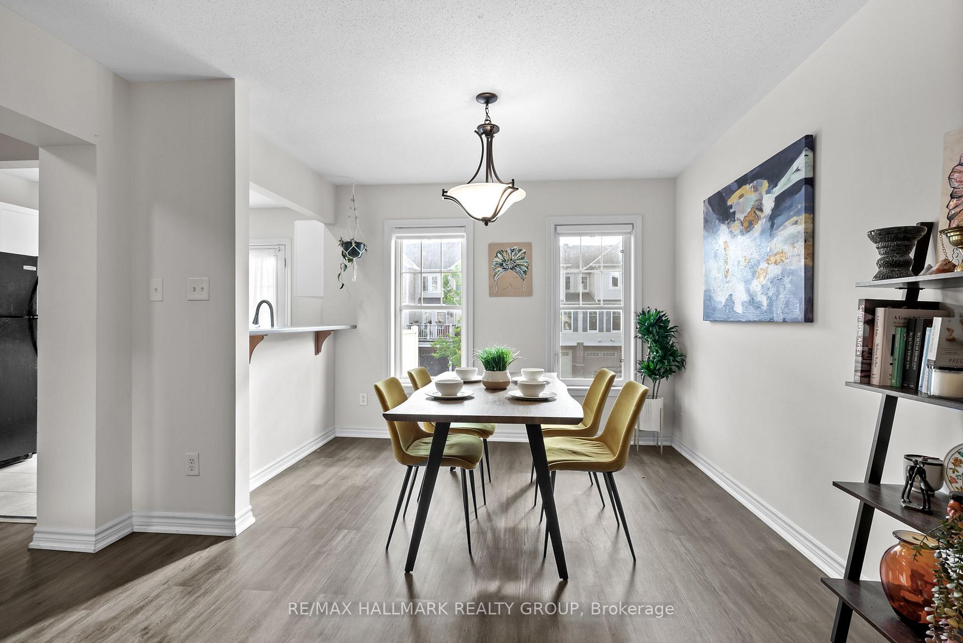 Photo 7 of 1554 Haydon Circle, Ottawa, Barrhaven - Heritage Park — HOMEH