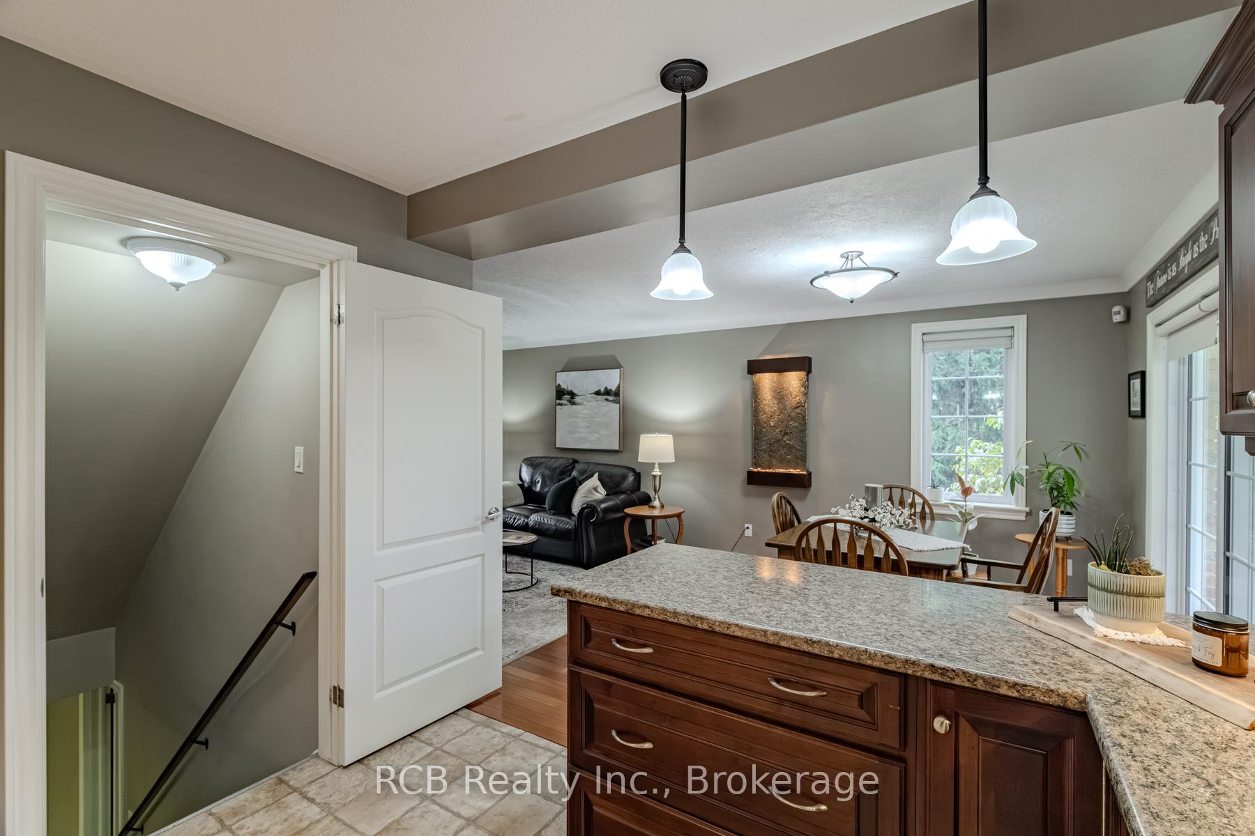 Photo 13 of 2139 Foreman Road, Hamilton, Rural Flamborough — HOMEH