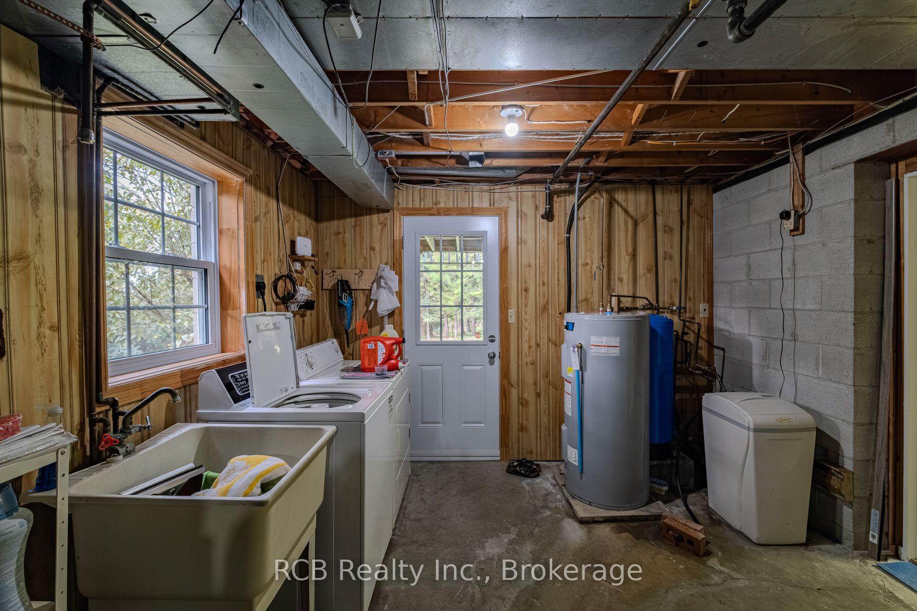 Photo 35 of 2139 Foreman Road, Hamilton, Rural Flamborough — HOMEH