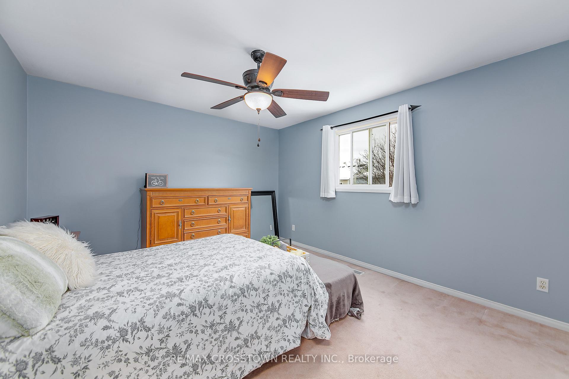 Photo 16 of 24 Twiss Drive, Barrie, Holly — HOMEH