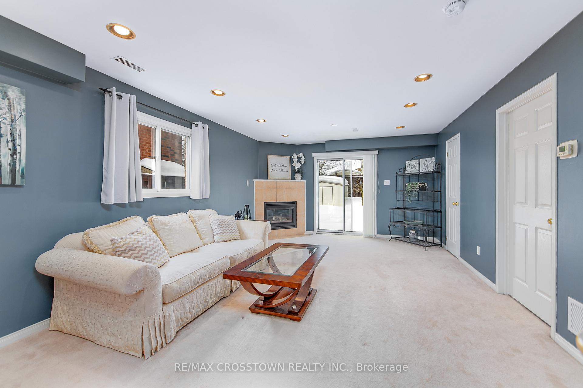 Photo 22 of 24 Twiss Drive, Barrie, Holly — HOMEH