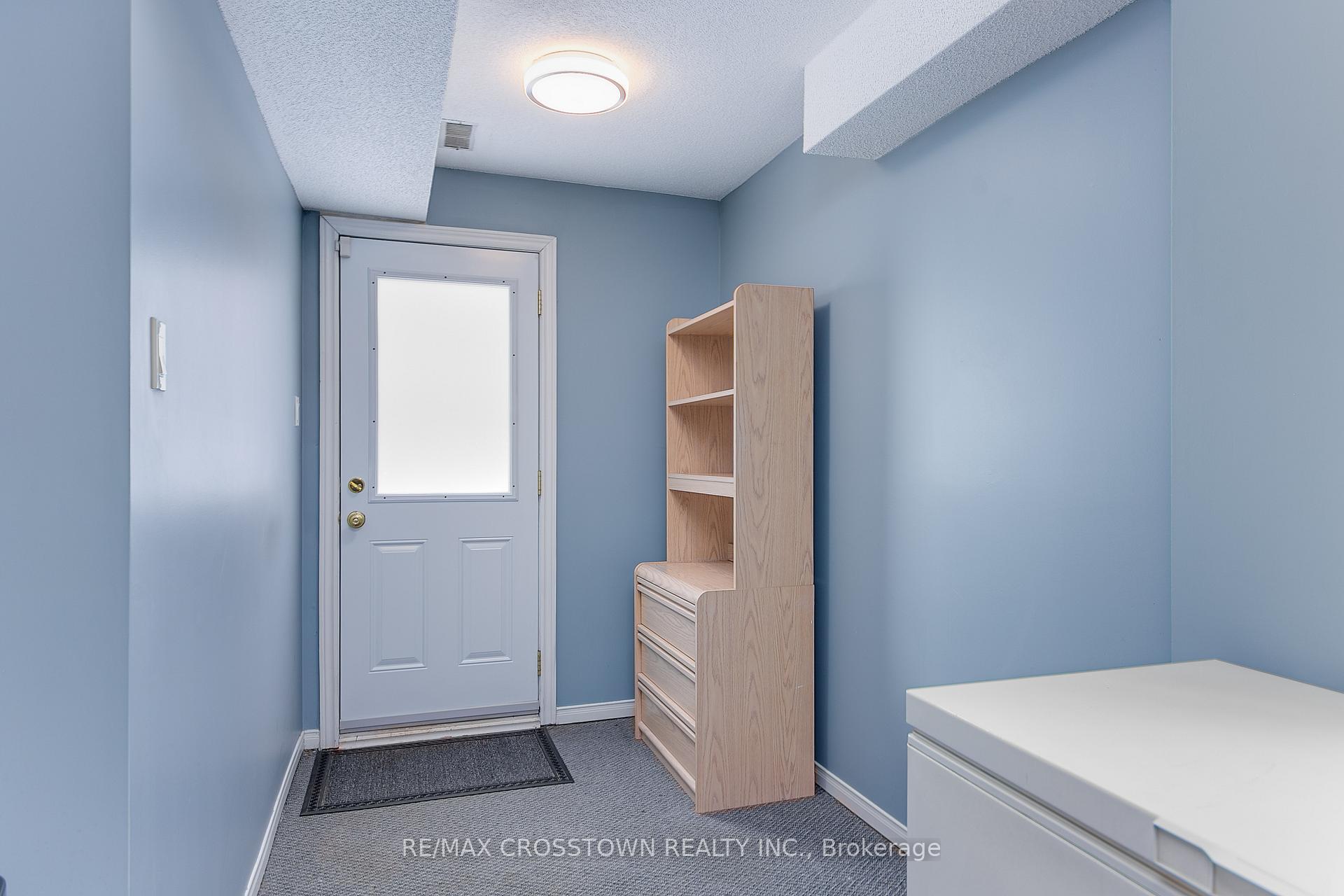 Photo 27 of 24 Twiss Drive, Barrie, Holly — HOMEH