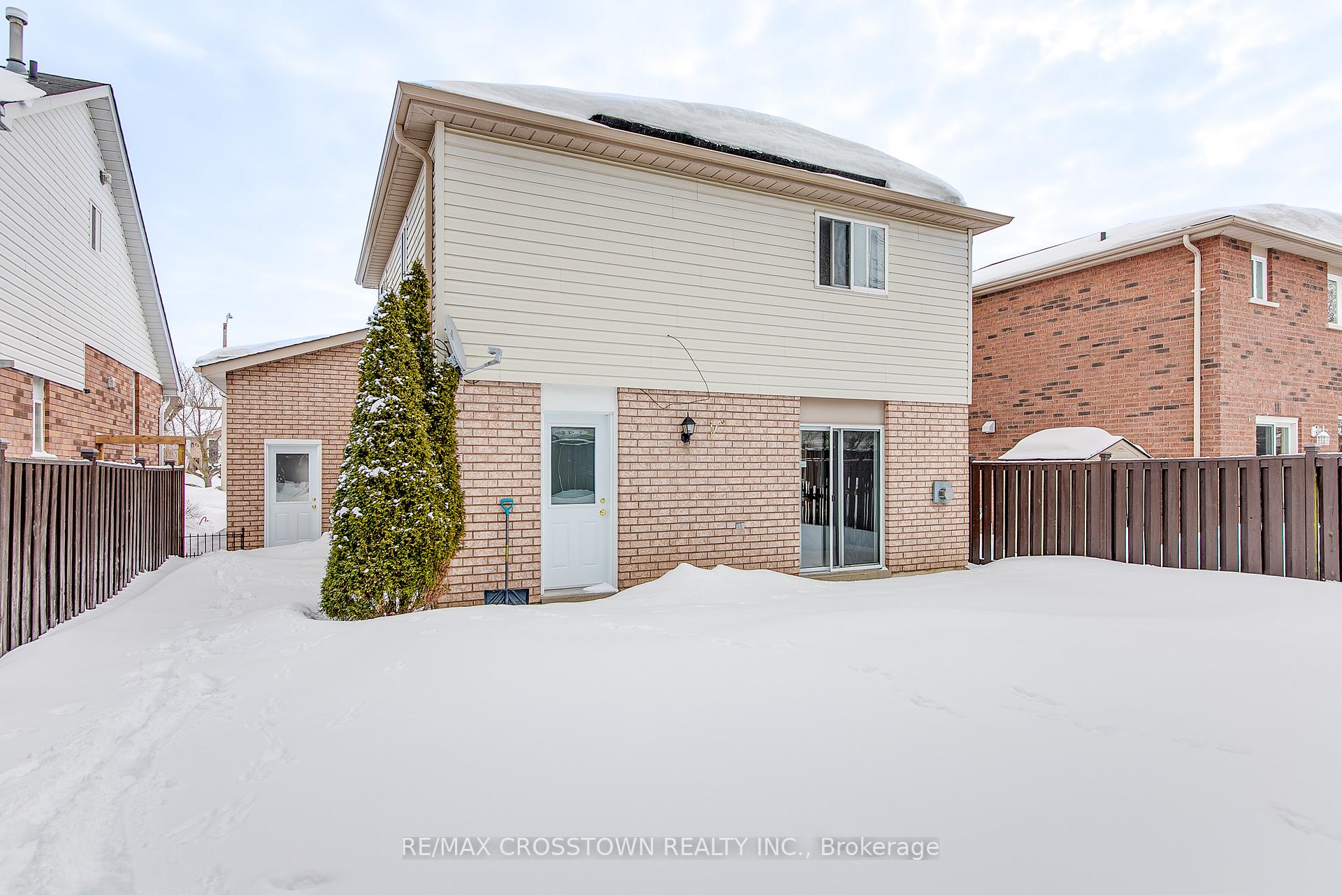 Photo 34 of 24 Twiss Drive, Barrie, Holly — HOMEH