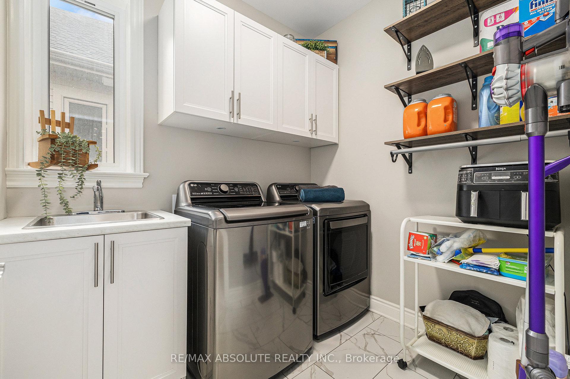 Photo 6 of 8 Matthews Street, Carleton Place — HOMEH