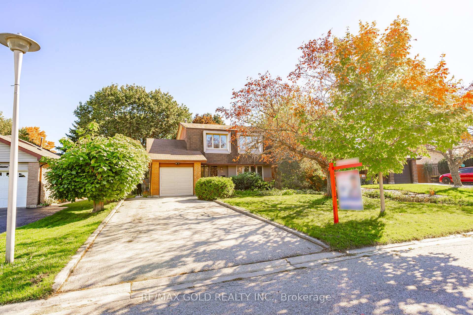 Photo 1 of 74 Lorraine Crescent, Brampton, Westgate — HOMEH