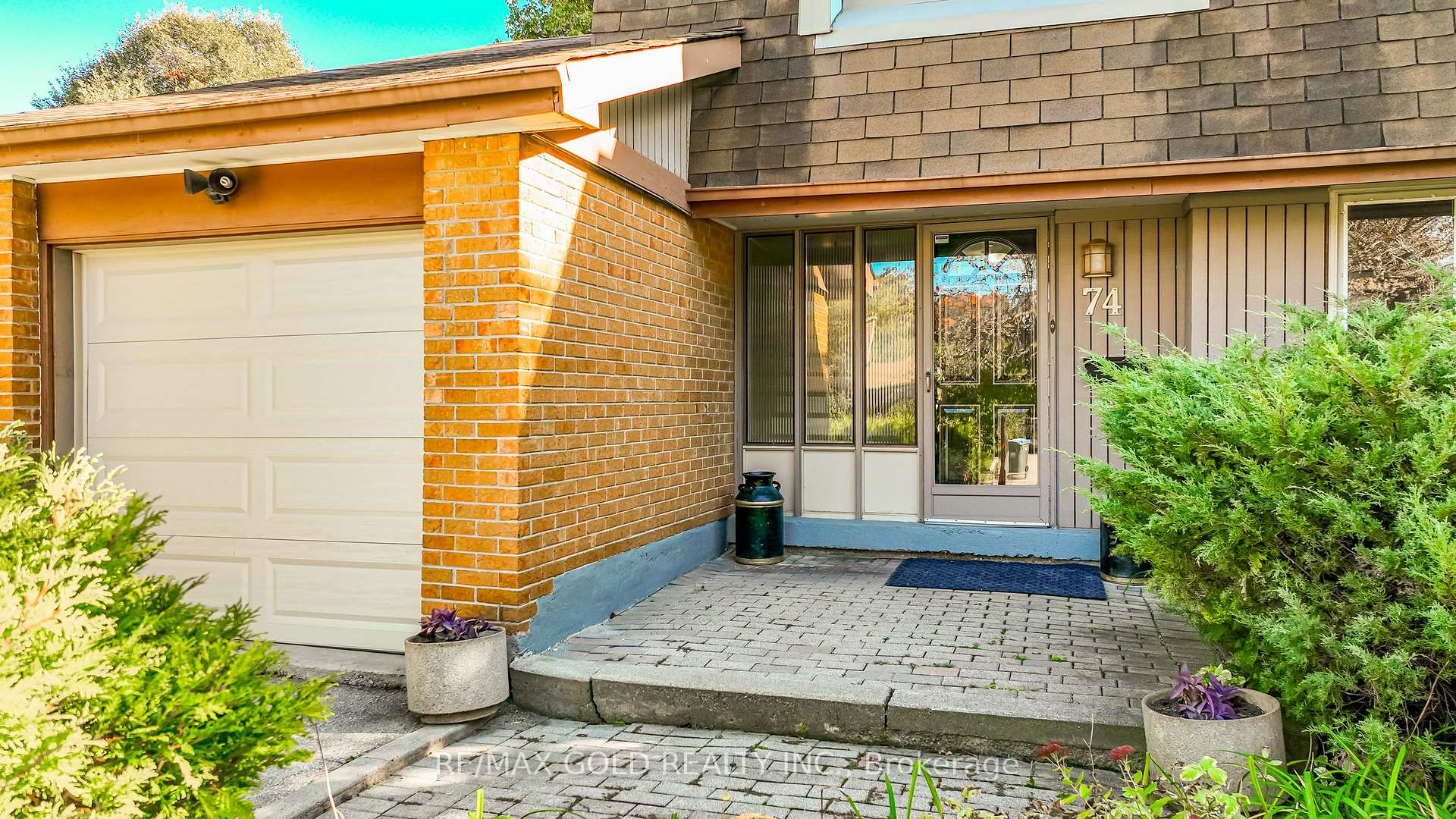 Photo 5 of 74 Lorraine Crescent, Brampton, Westgate — HOMEH