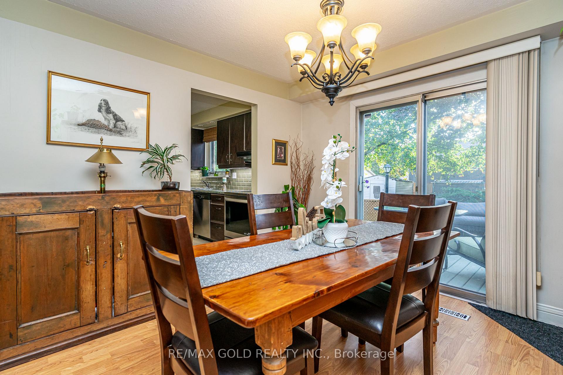 Photo 12 of 74 Lorraine Crescent, Brampton, Westgate — HOMEH