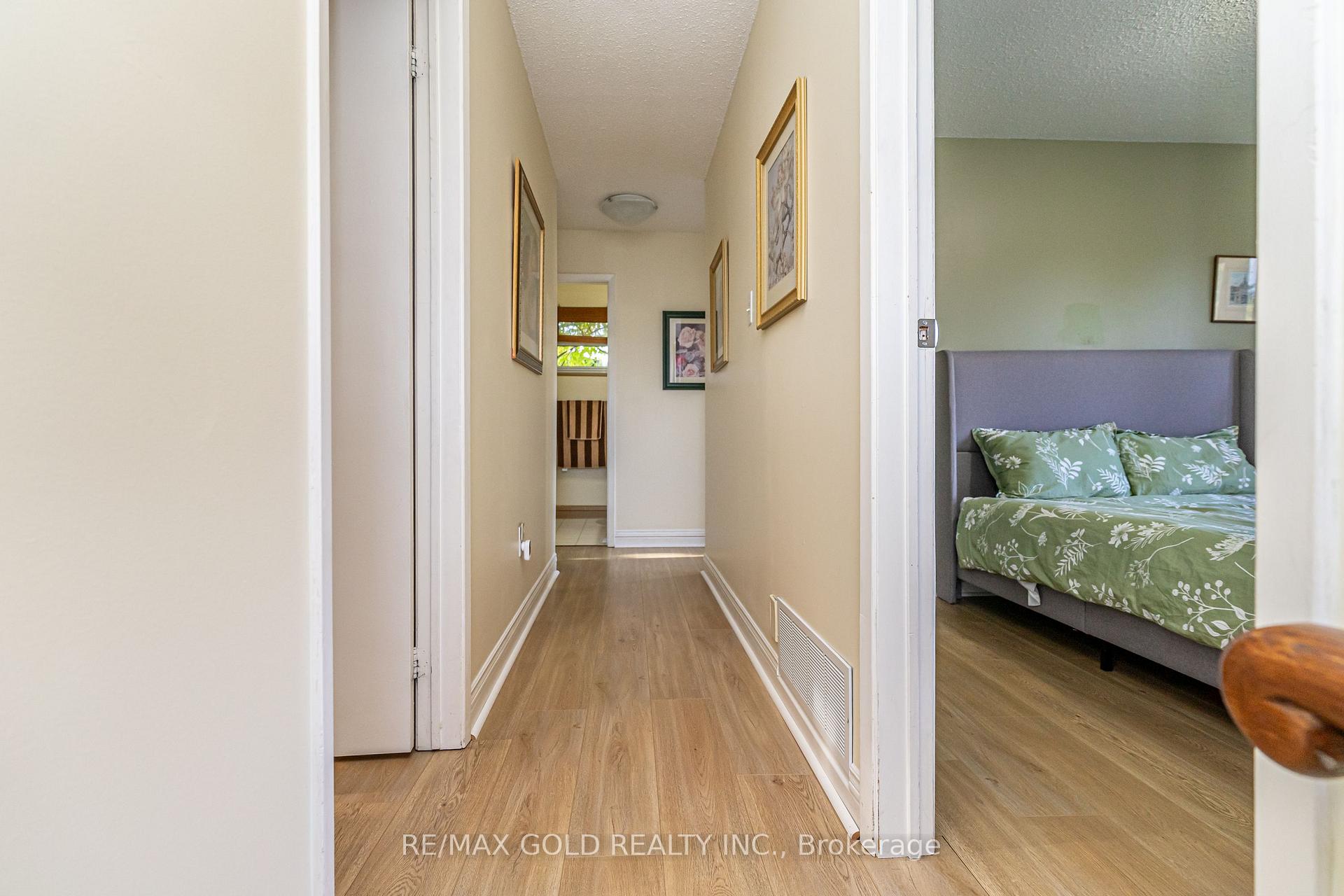 Photo 20 of 74 Lorraine Crescent, Brampton, Westgate — HOMEH