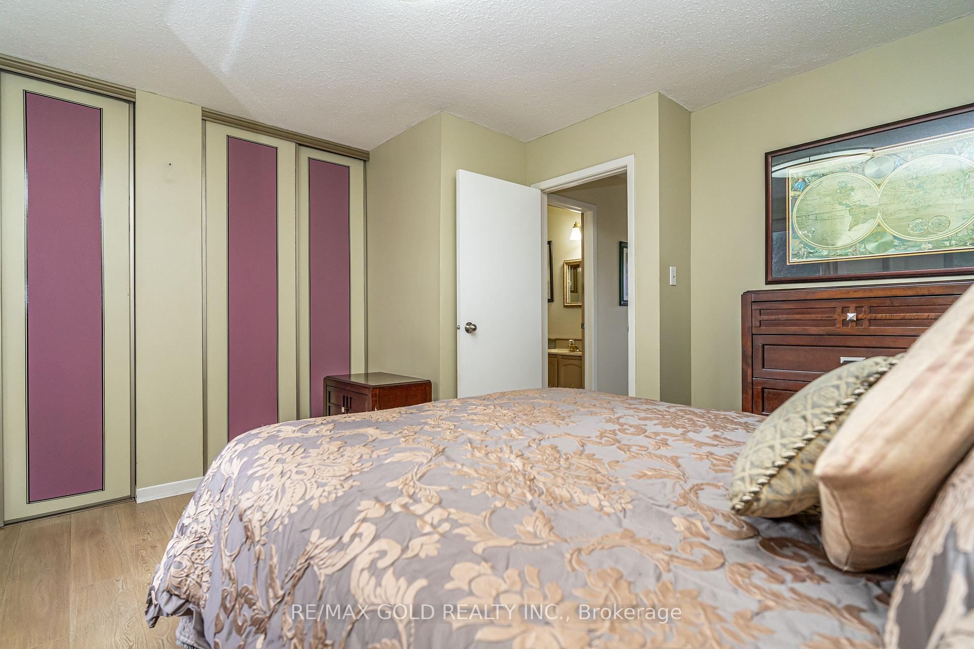Photo 23 of 74 Lorraine Crescent, Brampton, Westgate — HOMEH