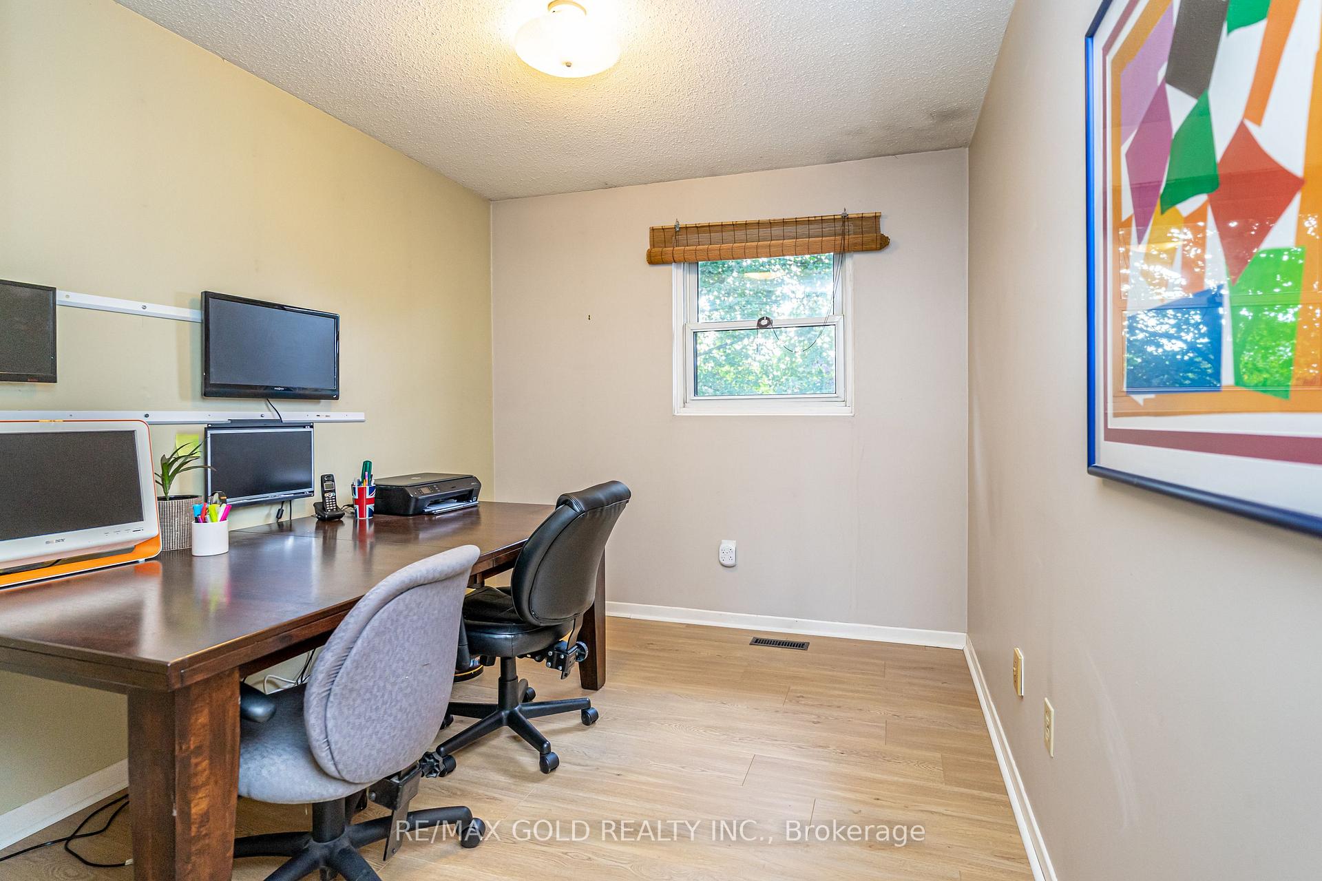 Photo 28 of 74 Lorraine Crescent, Brampton, Westgate — HOMEH
