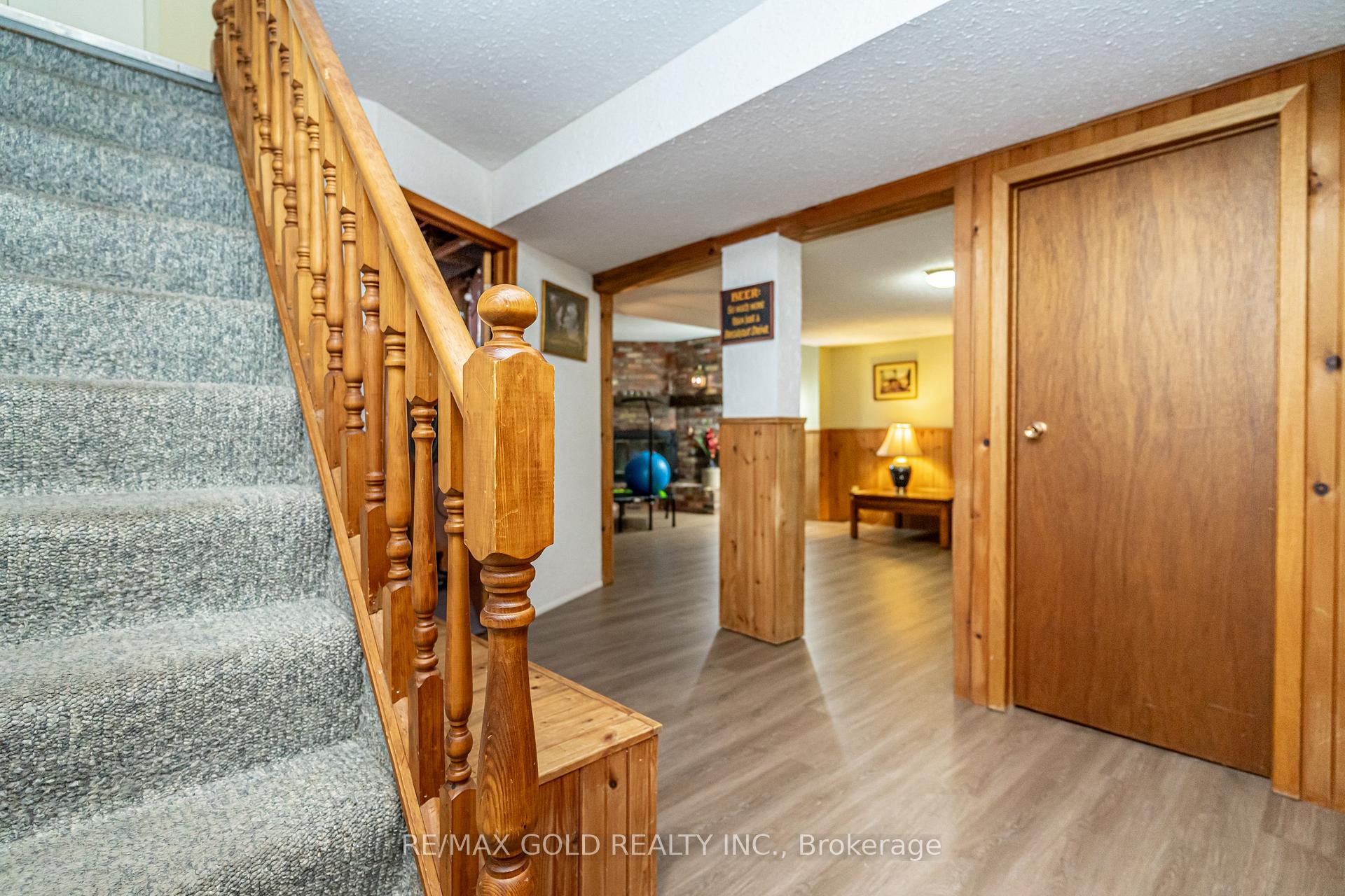 Photo 32 of 74 Lorraine Crescent, Brampton, Westgate — HOMEH
