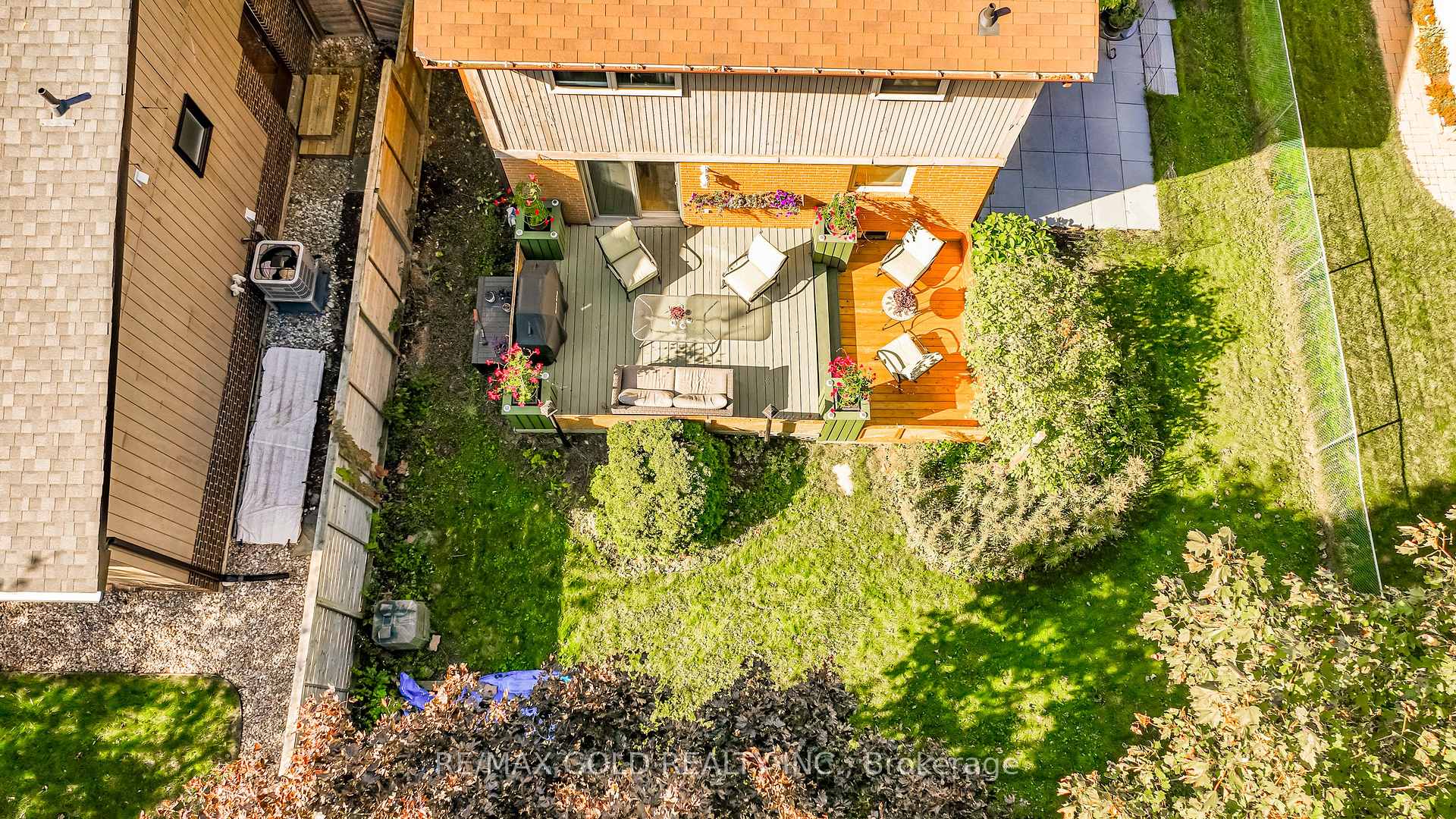 Photo 42 of 74 Lorraine Crescent, Brampton, Westgate — HOMEH