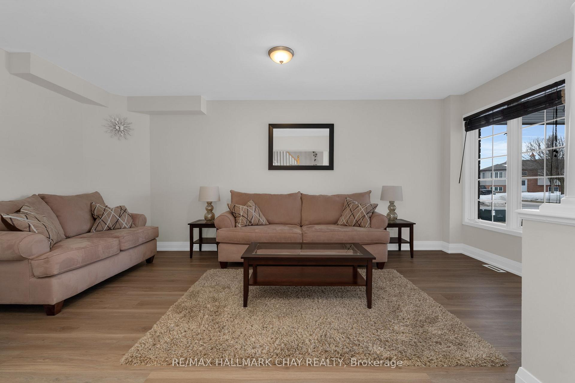 Photo 6 of 67 Leslie Avenue, Barrie, Holly — HOMEH