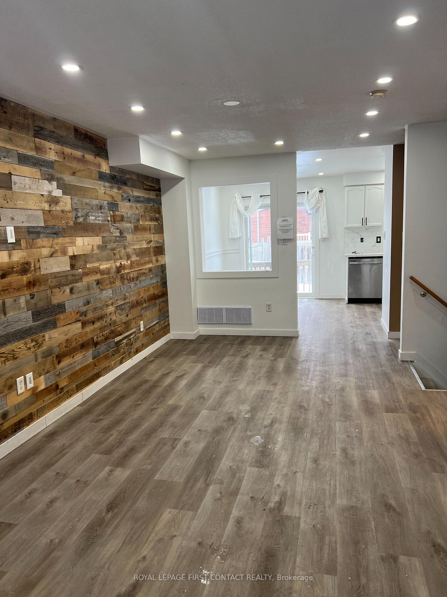 Photo 3 of 148 Sproule Drive, Barrie, Edgehill Drive — HOMEH