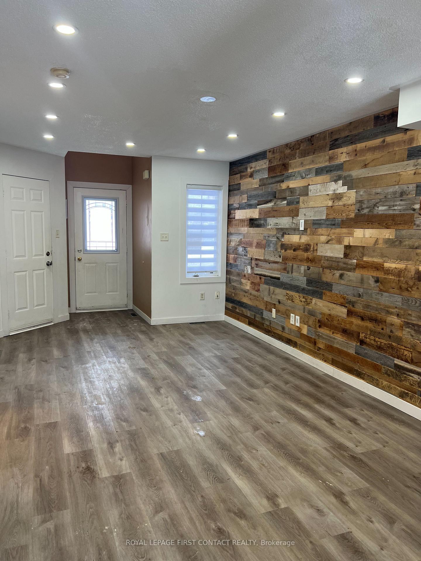 Photo 4 of 148 Sproule Drive, Barrie, Edgehill Drive — HOMEH