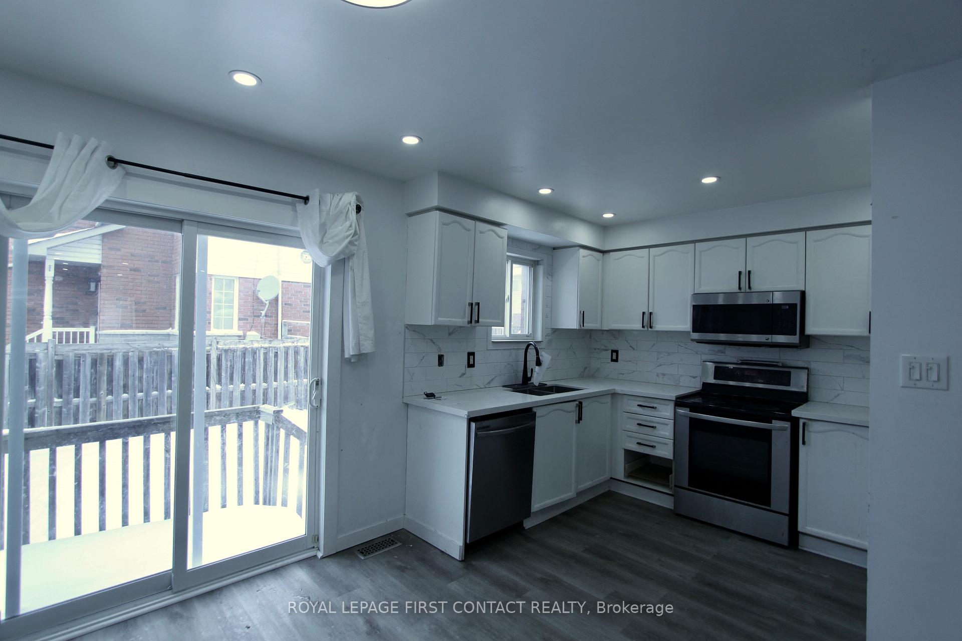 Photo 8 of 148 Sproule Drive, Barrie, Edgehill Drive — HOMEH