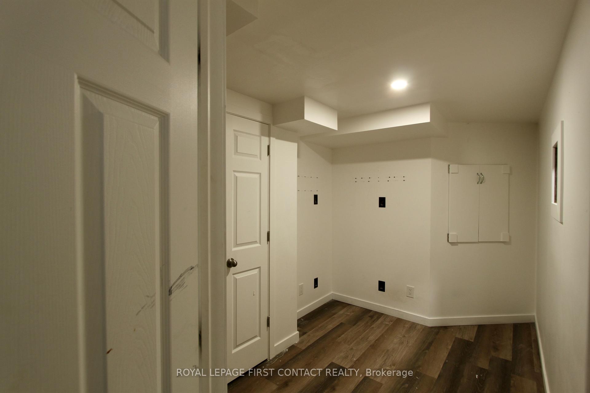 Photo 18 of 148 Sproule Drive, Barrie, Edgehill Drive — HOMEH