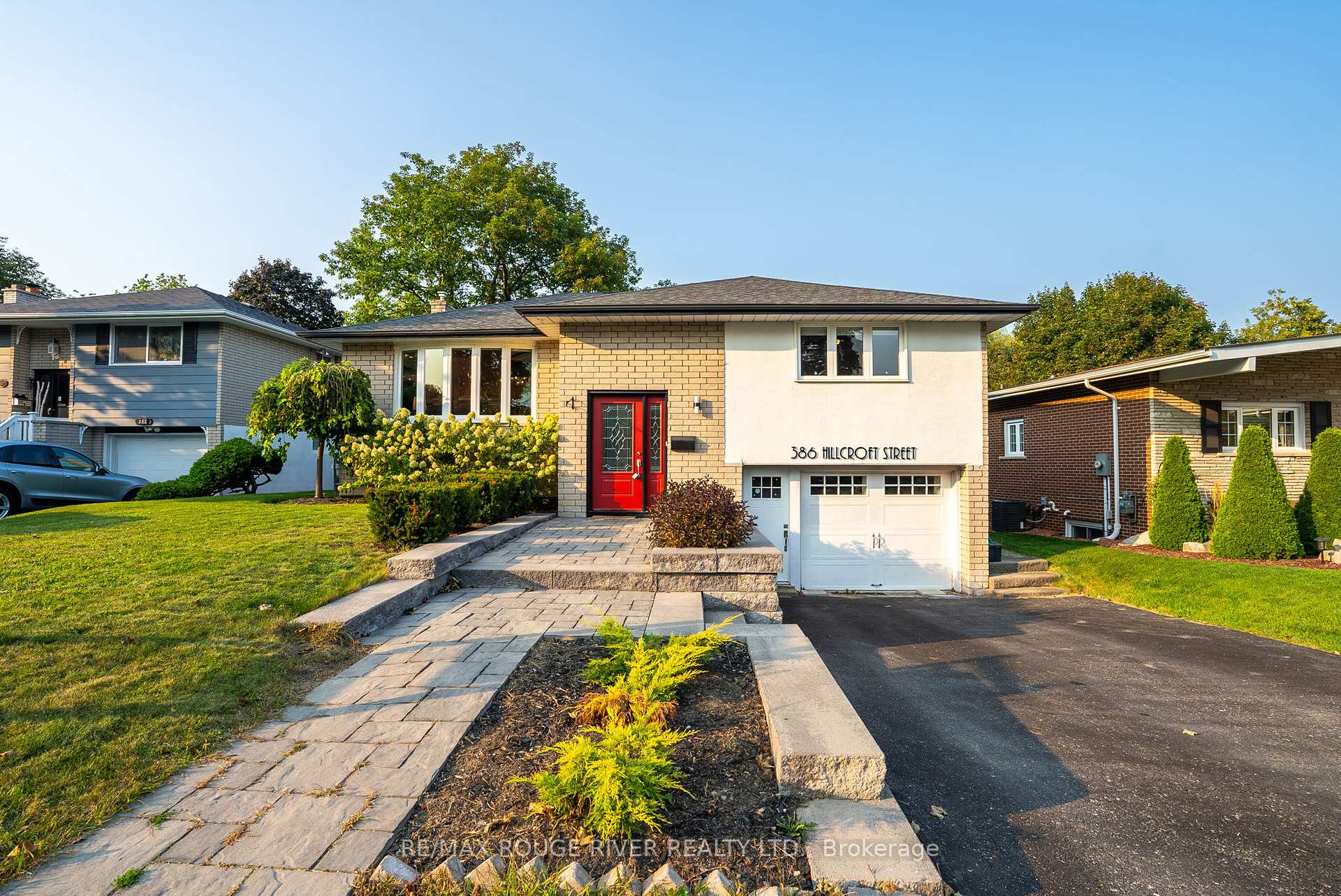 Front of 386 Hillcroft Street
