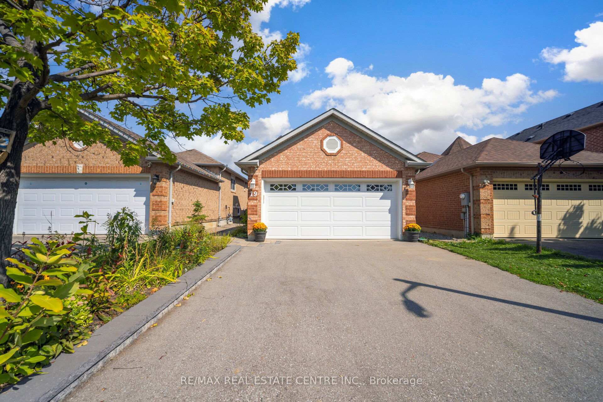 Front of 19 Silkwood Crescent