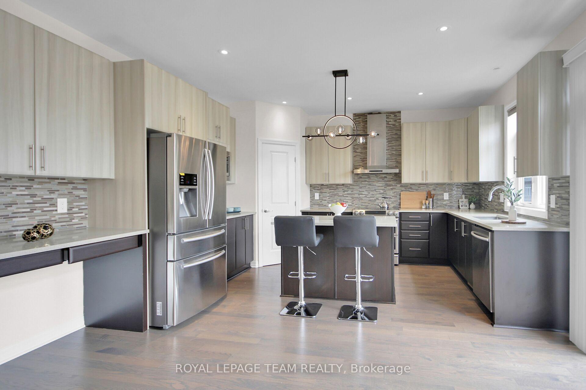 Photo 5 of 2098 Helene-Campbell Drive, Ottawa, Barrhaven - Cedargrove/Fraserdale — HOMEH