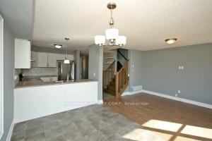 Photo 8 of 87 Nathan Crescent, Barrie, Painswick South — HOMEH