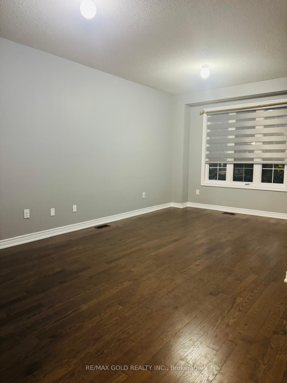 Photo 7 of 60 Sea Drifter Crescent, Brampton, Bram East — HOMEH