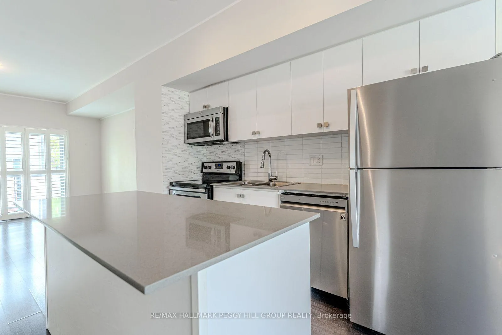 Photo 3 of Unit 14, 369 Essa Road, Barrie, Ardagh — HOMEH