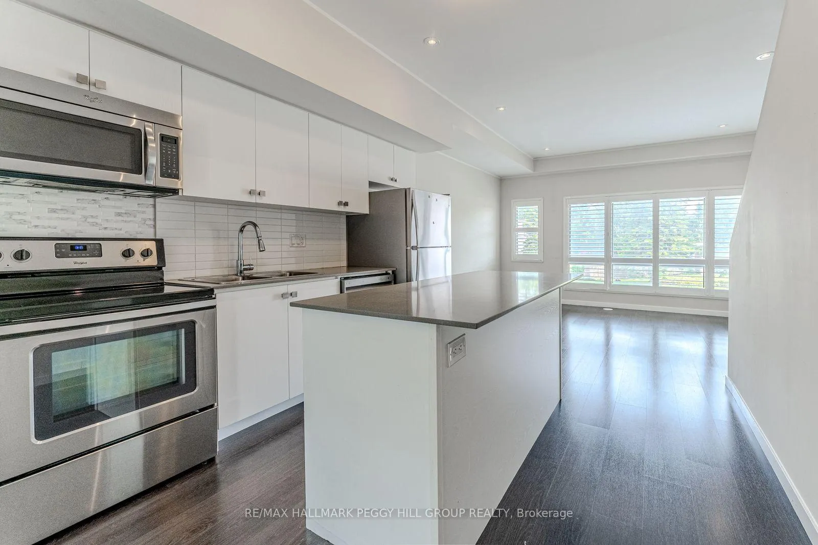 Photo 4 of Unit 14, 369 Essa Road, Barrie, Ardagh — HOMEH