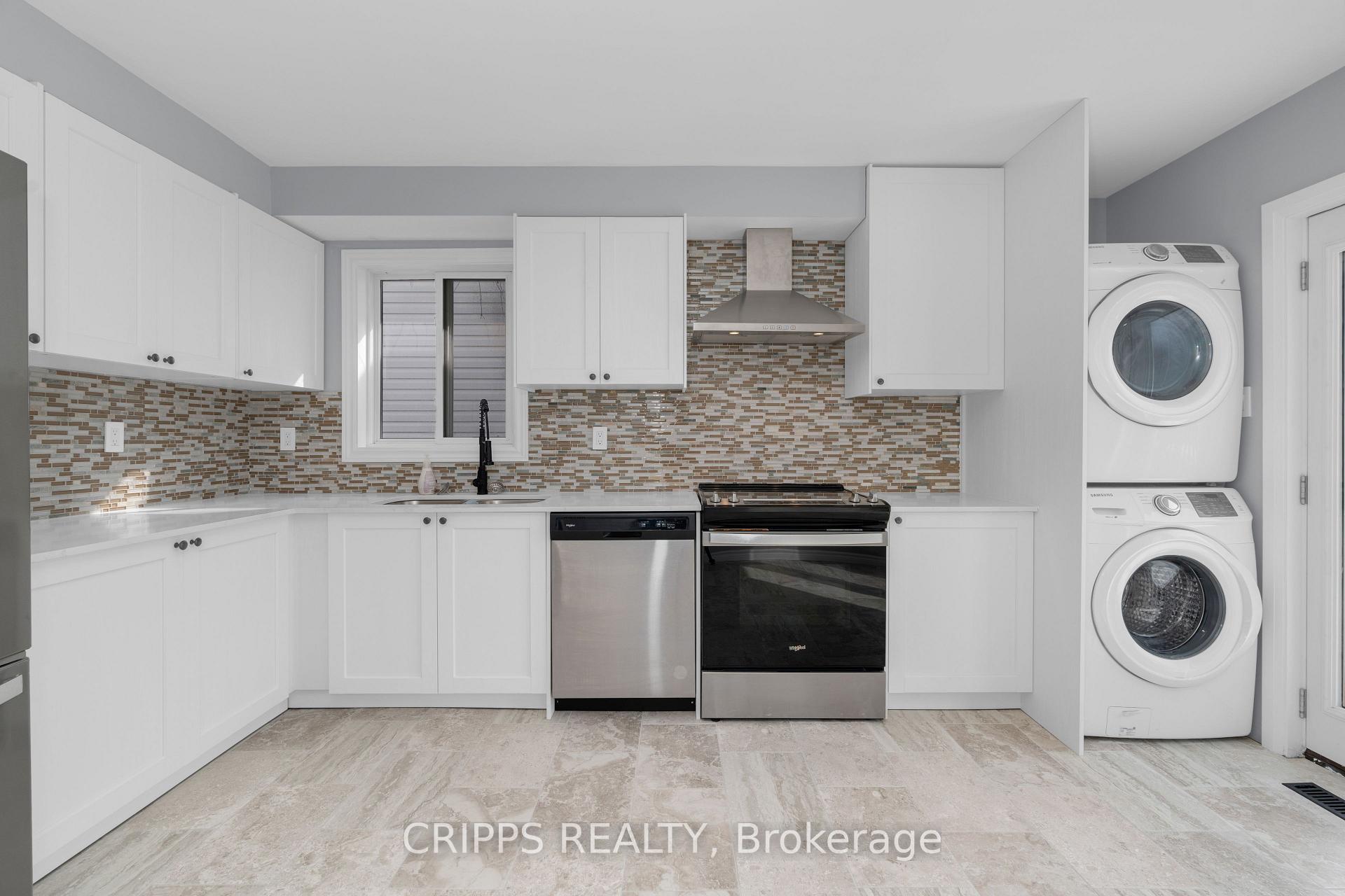 Photo 11 of 11 Gore Drive, Barrie, Ardagh — HOMEH
