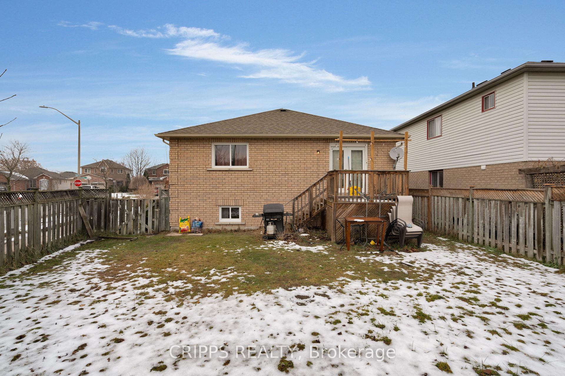 Photo 16 of 11 Gore Drive, Barrie, Ardagh — HOMEH