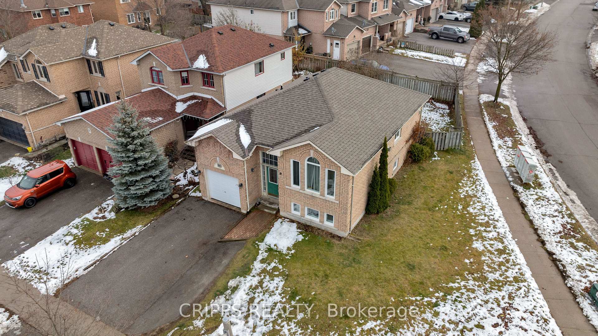 Photo 32 of 11 Gore Drive, Barrie, Ardagh — HOMEH