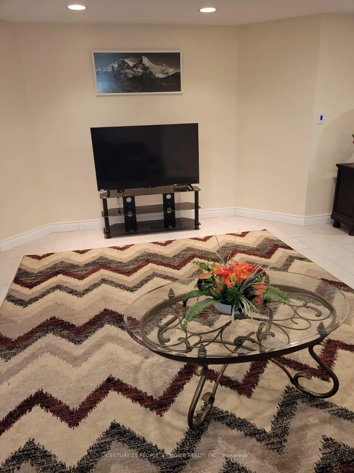 Photo 5 of Unit #1, 2 Saddler Avenue, Brampton, Bram East — HOMEH