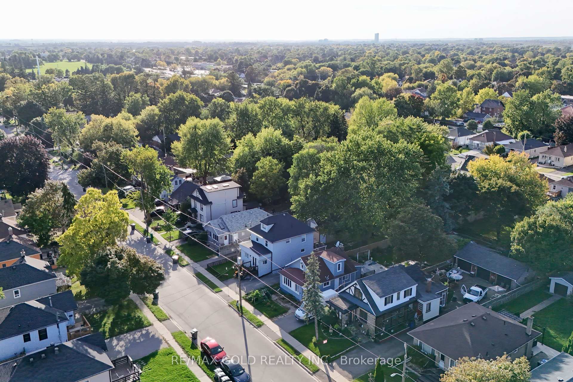 Photo 34 of 28 Royce Avenue, Brampton, Northwest Brampton — HOMEH
