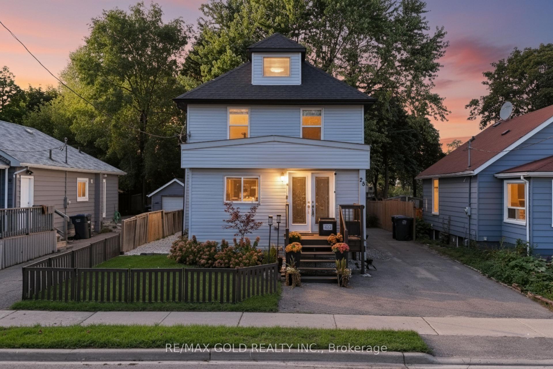 Photo 37 of 28 Royce Avenue, Brampton, Northwest Brampton — HOMEH
