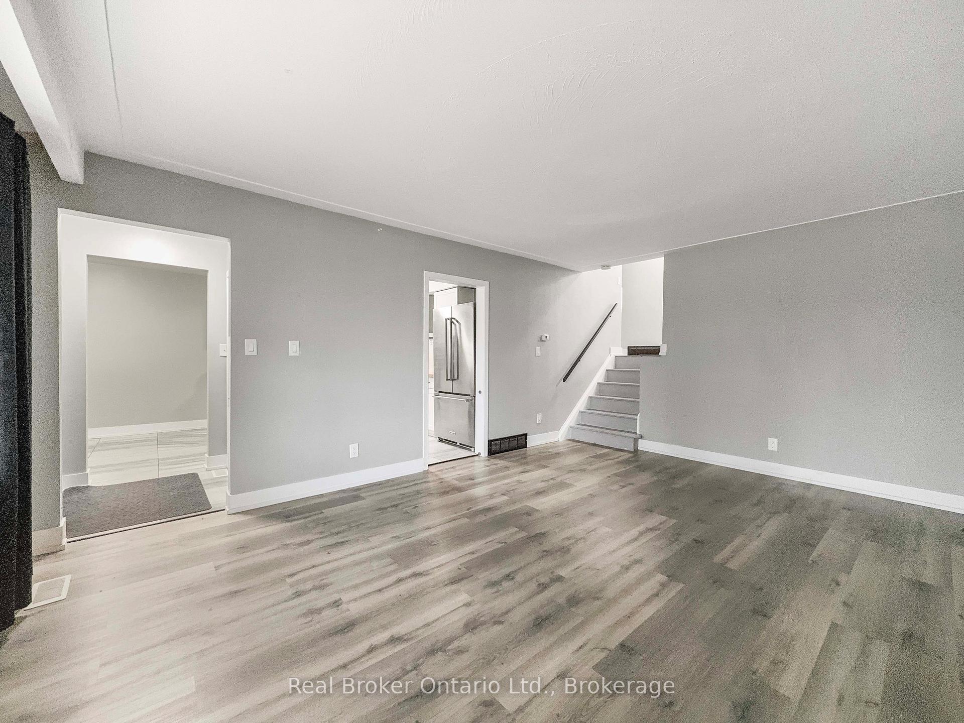 Photo 8 of 14 Anson Avenue, Hamilton, Lisgar — HOMEH