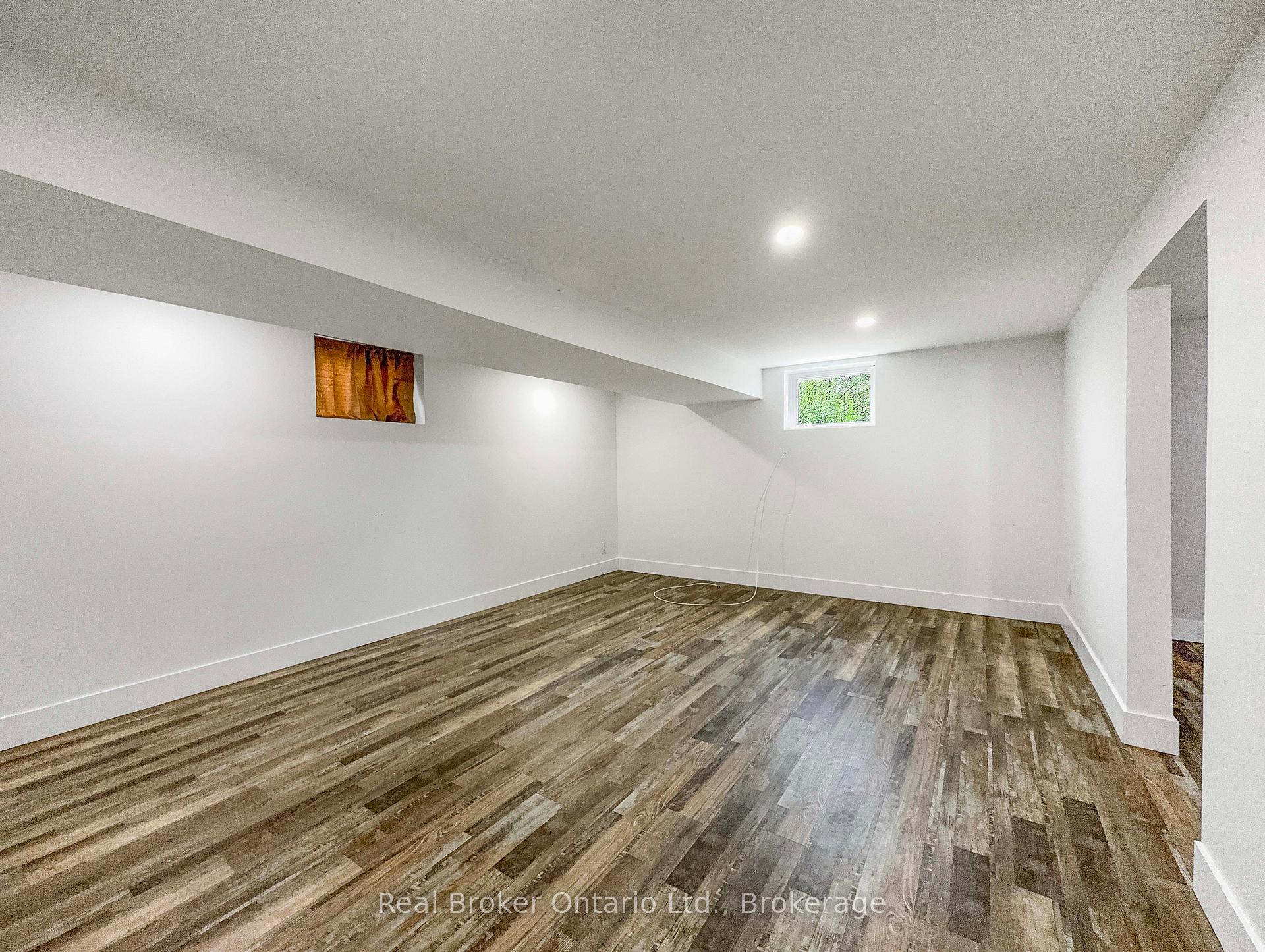 Photo 21 of 14 Anson Avenue, Hamilton, Lisgar — HOMEH