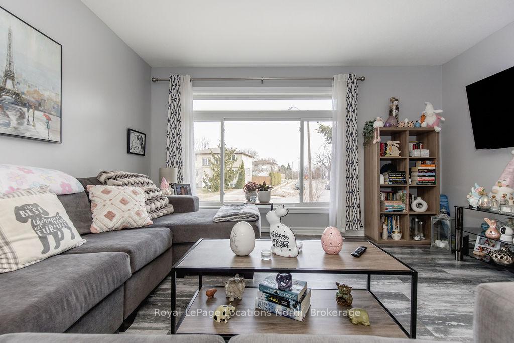 Photo 5 of 44 Carlton Road, Barrie, Cundles East — HOMEH