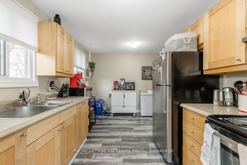 Photo 9 of 44 Carlton Road, Barrie, Cundles East — HOMEH