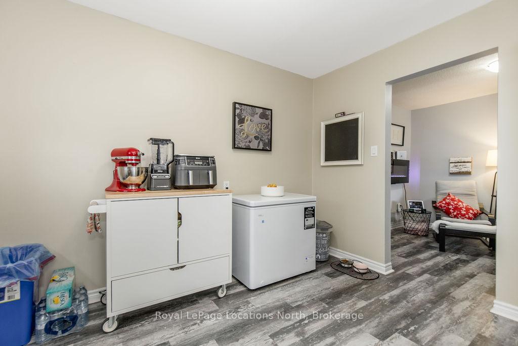 Photo 11 of 44 Carlton Road, Barrie, Cundles East — HOMEH